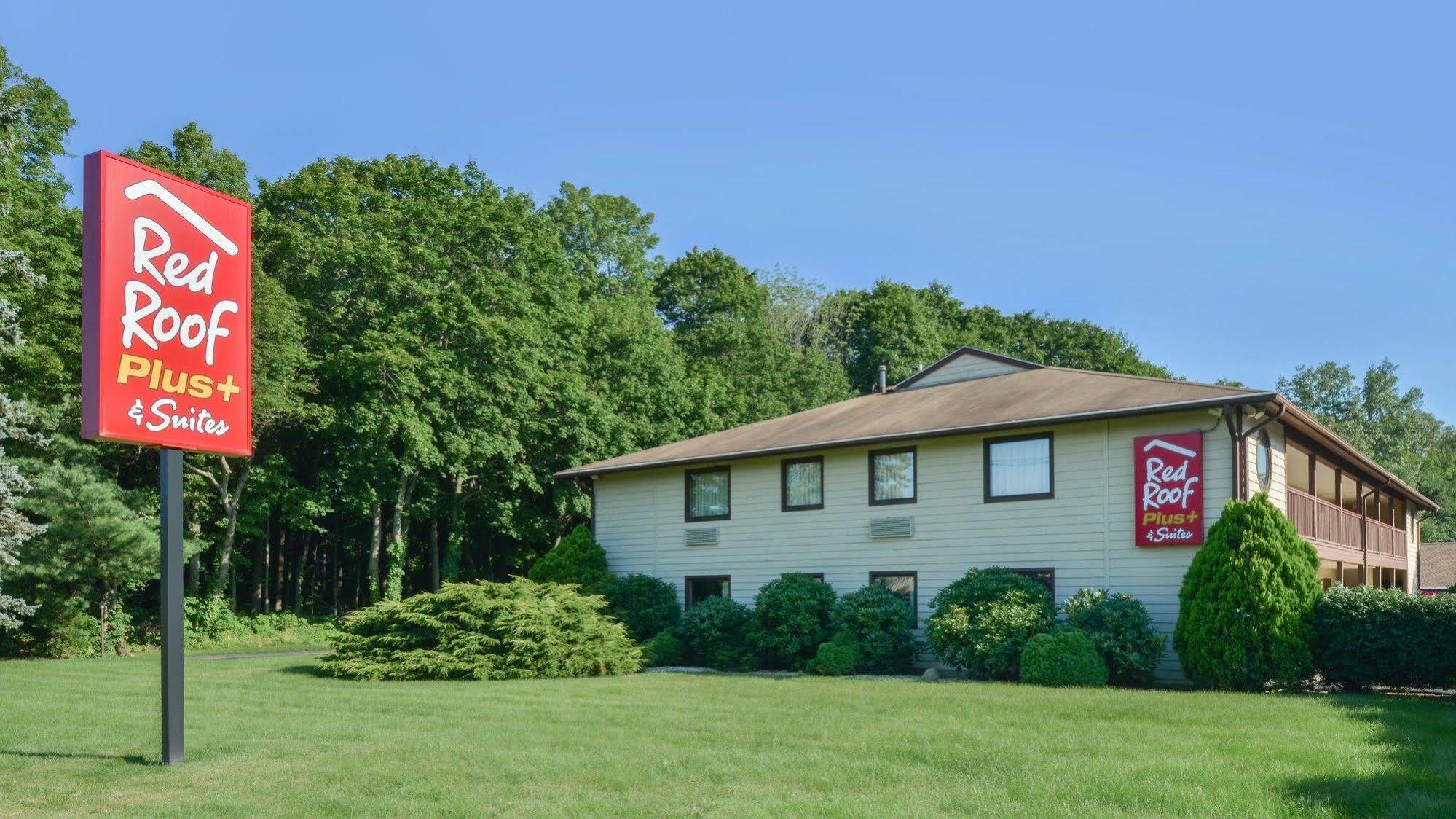 Red Roof Inn Plus+ & Suites Guilford Exterior foto